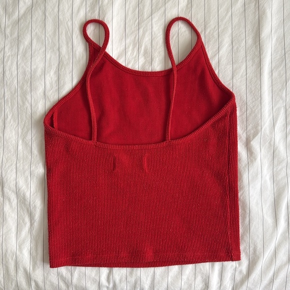 Rolla’s Red Tank - Picture 3 of 3